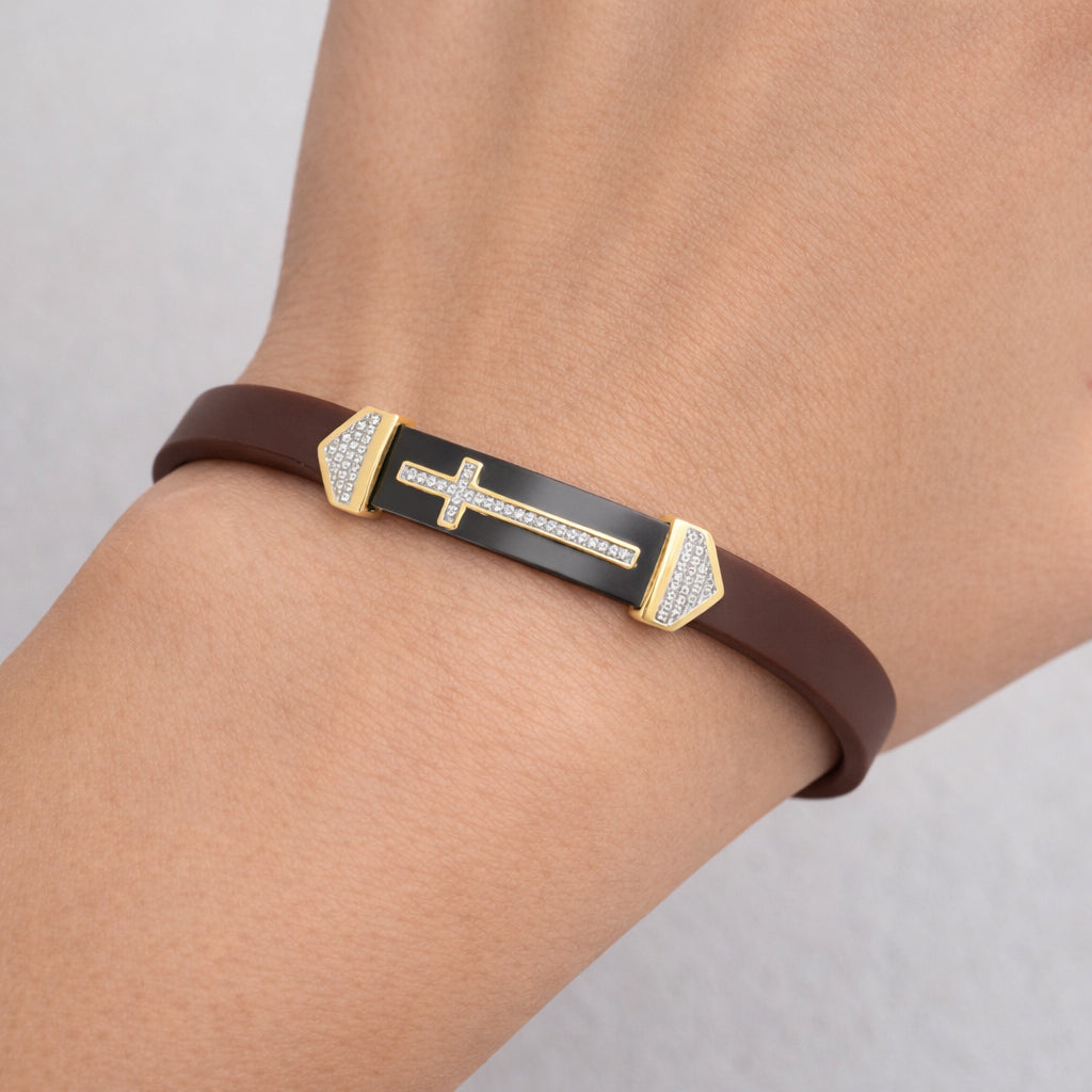 Men’S Sterling Silver Yellow Bracelet With Brown Leather Strap And Central Black Accent – 0.25Ct