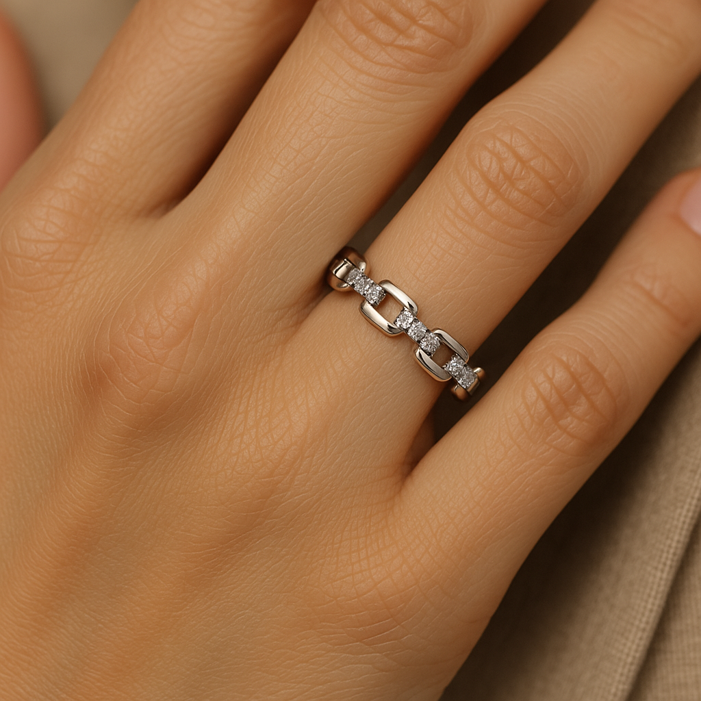 White Gold Alternating Diamond Link Ring 14K